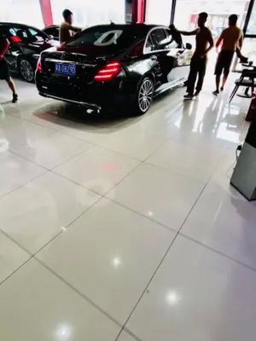 烈日下的车轮，热不垮销售人的热情